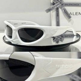 Picture of Balenciga Sunglasses _SKUfw52347270fw